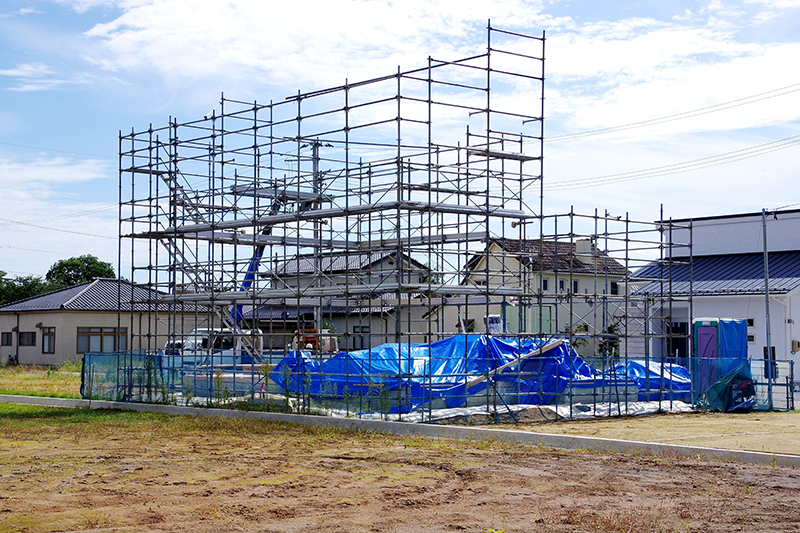 茨城県守谷市　足場組立から解体まで